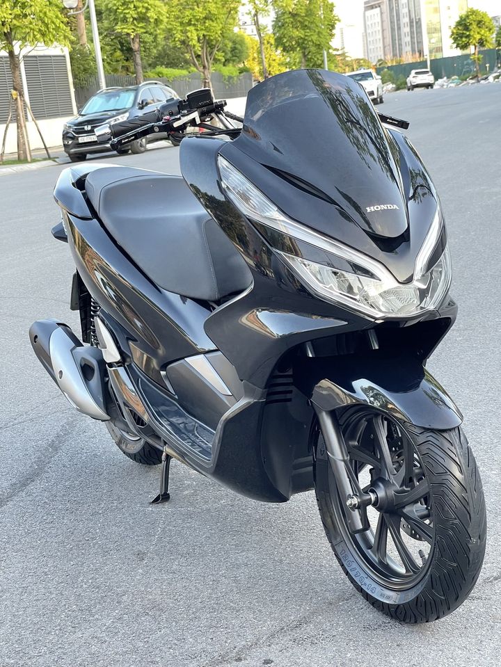 Honda PCX 125cc Automatic Scooter mode 2017 for rent 20 USD perday