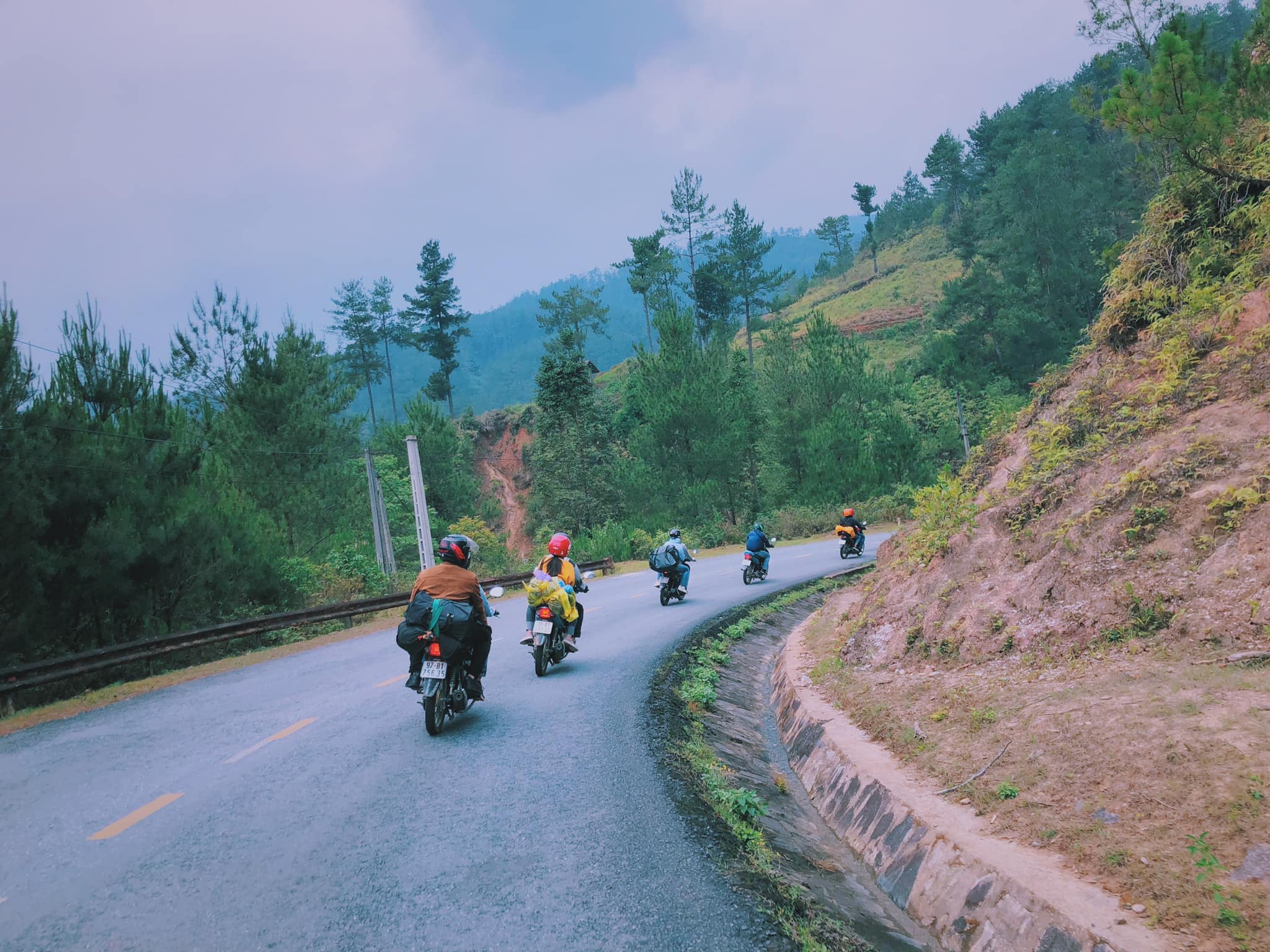 Motorbike Tour Northeast & Ha Giang Loop 8 Days